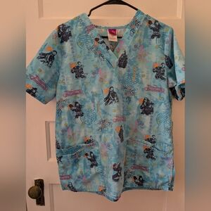 Pirates of the Caribbean scrub top Size Small